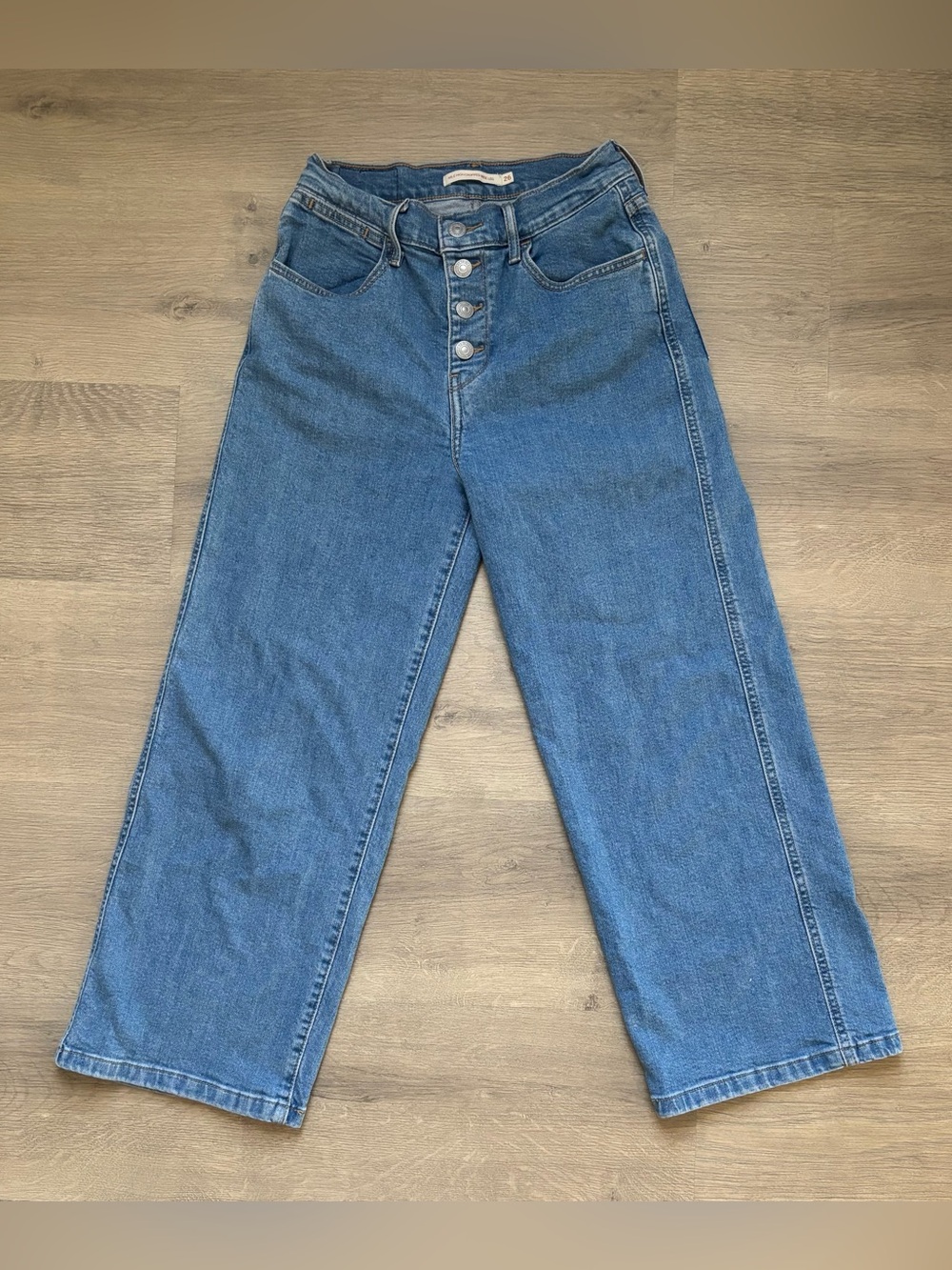 Levi’s Mile High Cropped Wide Leg Jean